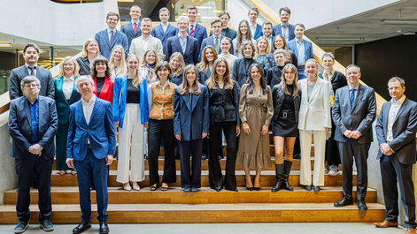 Die Bachelor-Absolventinnen und -Absolventen aus dem Spring-Semester 2025.