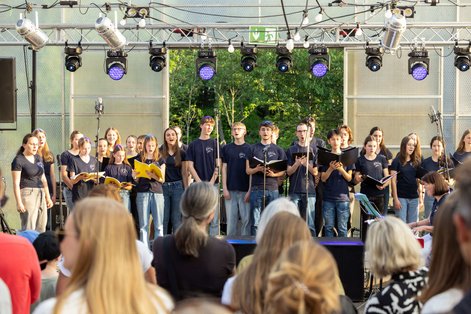 They also showed off their skills on stage: the members of the Jugendchor St. Columban