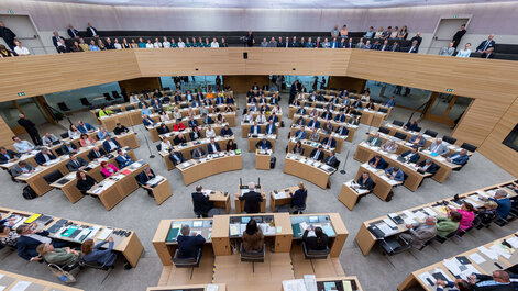 With 157 members, the new state parliament of Baden-Württemberg has only three more representatives than after the 2021 election – the proportion of women has also risen slightly from just under 30 to 33.8 percent.