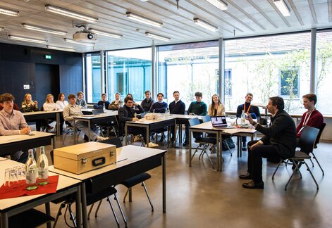 In each workshop, a shared approach gradually emerges from the many individual ideas.