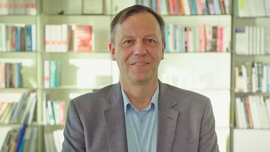 Professor Dr. Klaus Mühlhahn is the new President and Director of the ZU