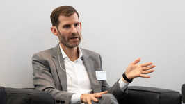 Remuneration in top management at public companies: Large disparity in level and transparency