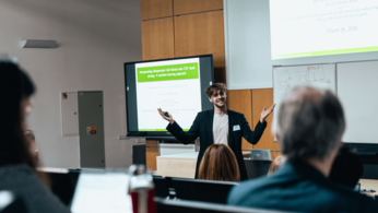 Dr. Florian Horky receives best paper award for research on cat bonds