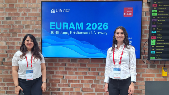 Dr. Quratul Aan (left) and Dr. Jessica Schwengber (right) at the European Academy of Management 2026