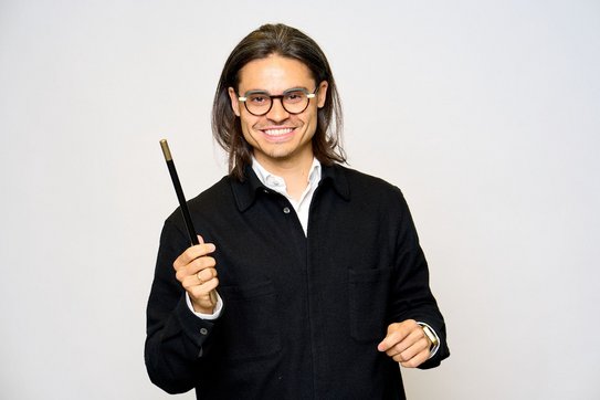 Tobias Grünfelder Portrait Sep 2025