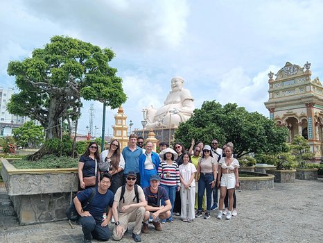 tsrg 2025 vietnam statue