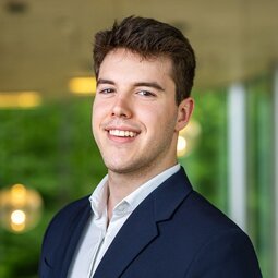 Eduard Zimmermann | Student BSc Corporate Management & Economics