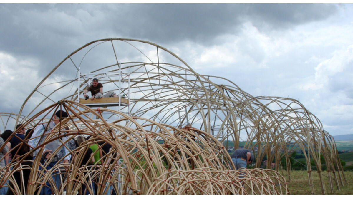 Marcel Kalberer (CH), Kollektive BambusBauAktion, 2010