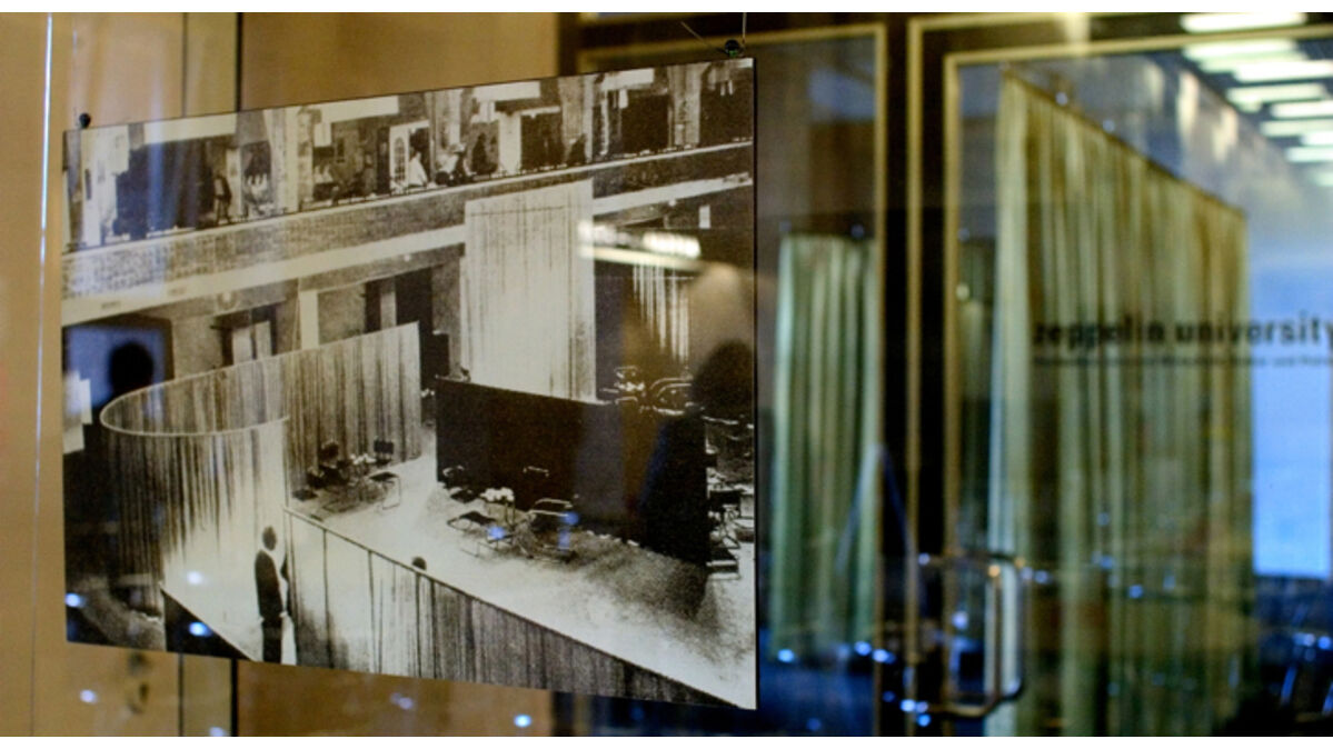 Ines Schaber (D), Diabolic Tenant (Politics of Research, Flughafen Tempelhof und Zeppelin Universität), 2007