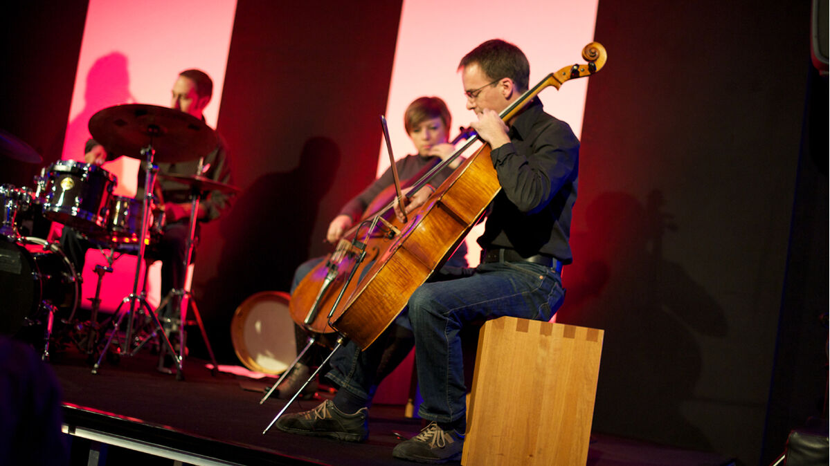 Musikalische BürgerUniversität mit Ulrich Drechsler und Band
